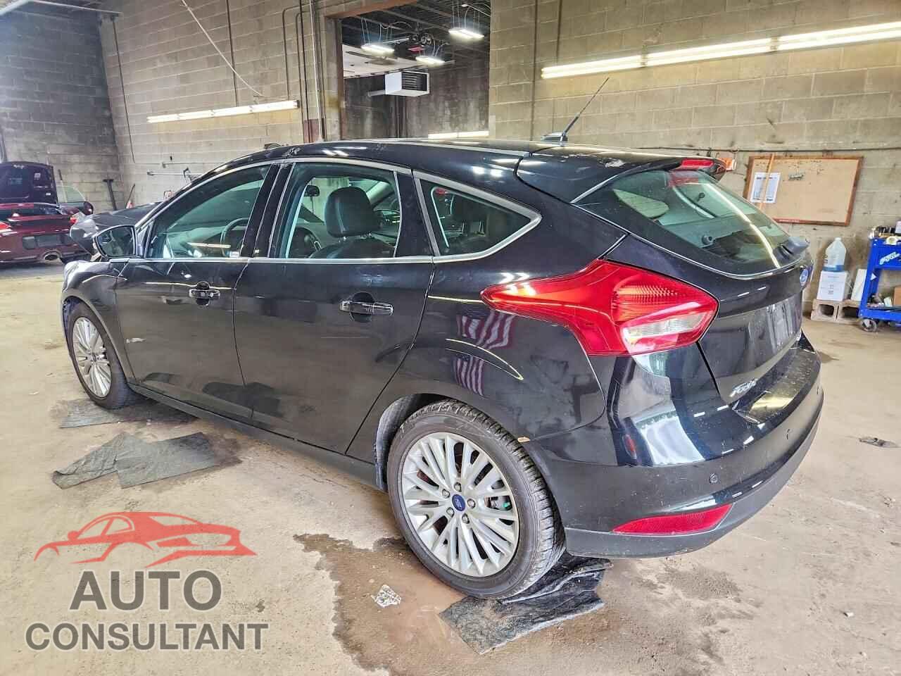 FORD FOCUS 2017 - 1FADP3N20HL213376