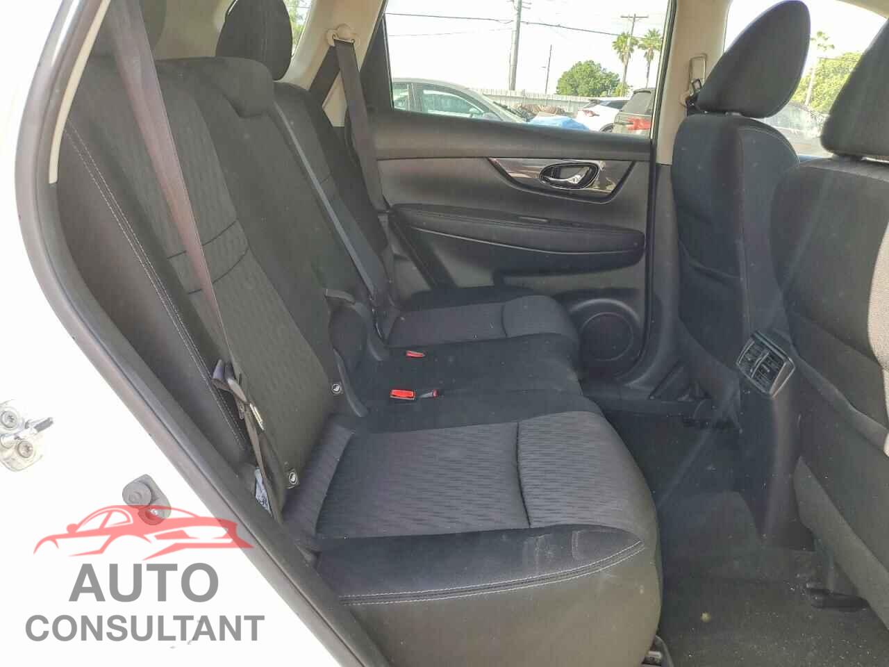 NISSAN ROGUE 2018 - KNMAT2MT0JP589717