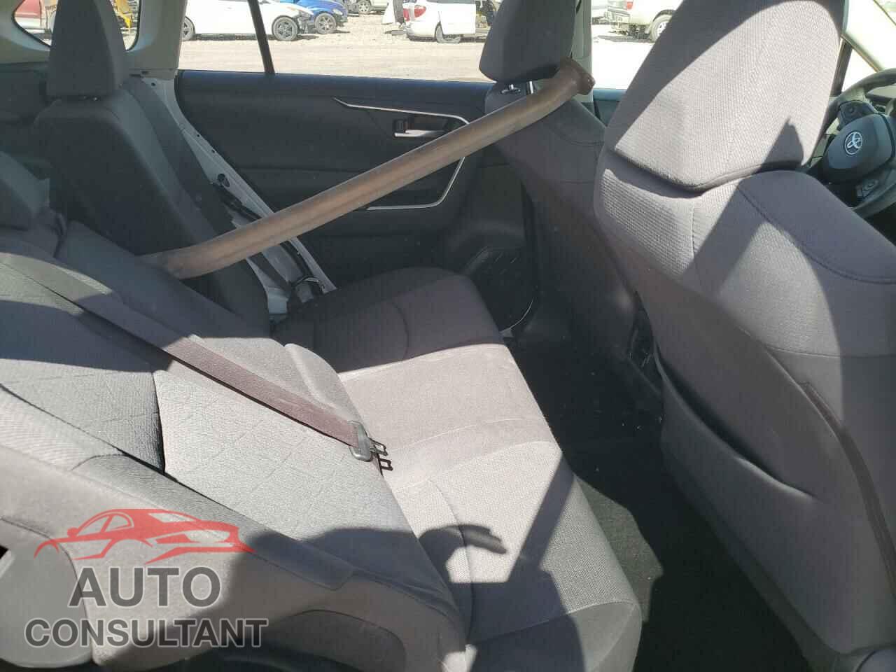 TOYOTA RAV4 2019 - JTMP1RFVXKD023638