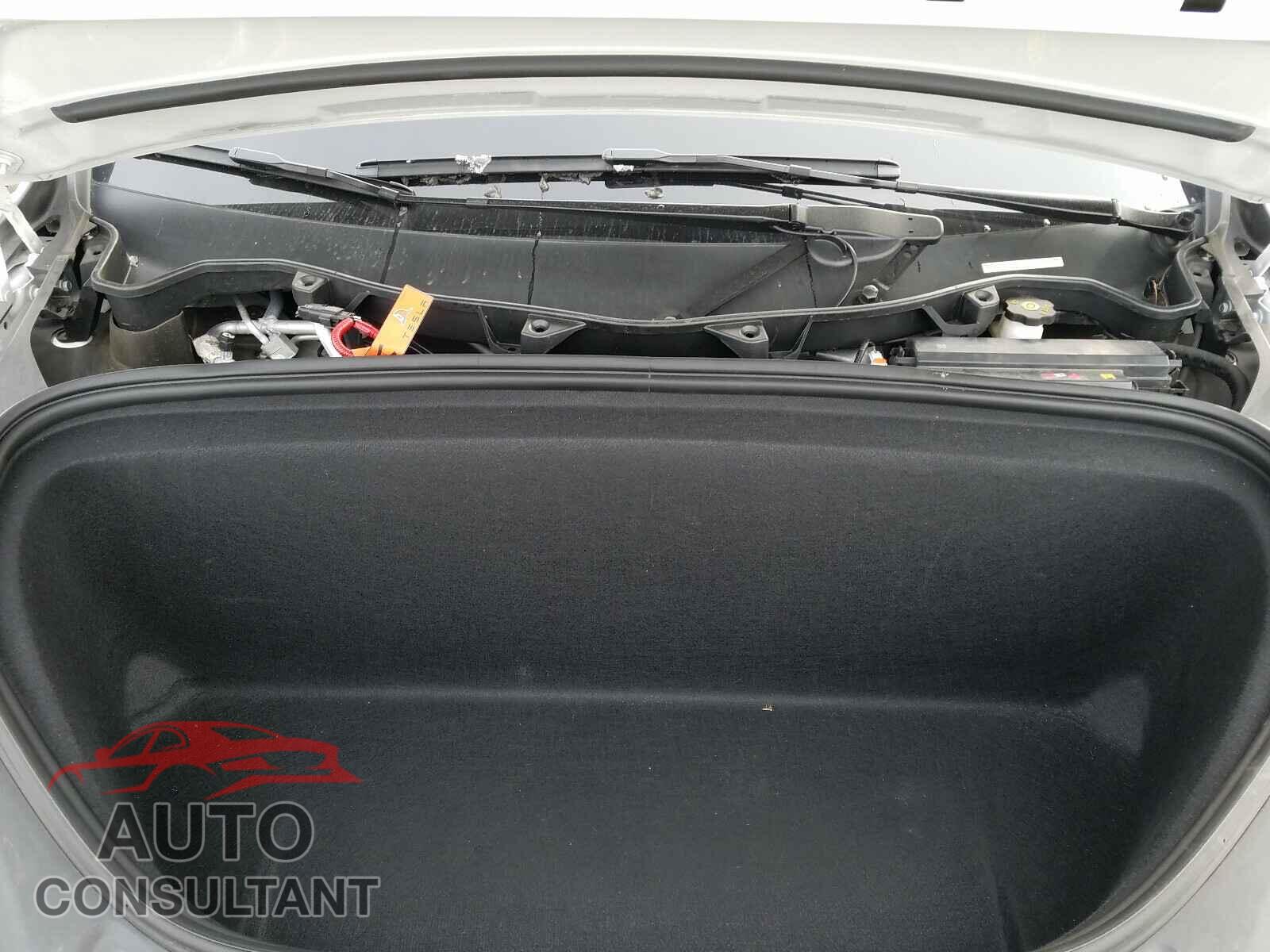 TESLA MODEL X 2017 - 5YJXCBE29HF056690