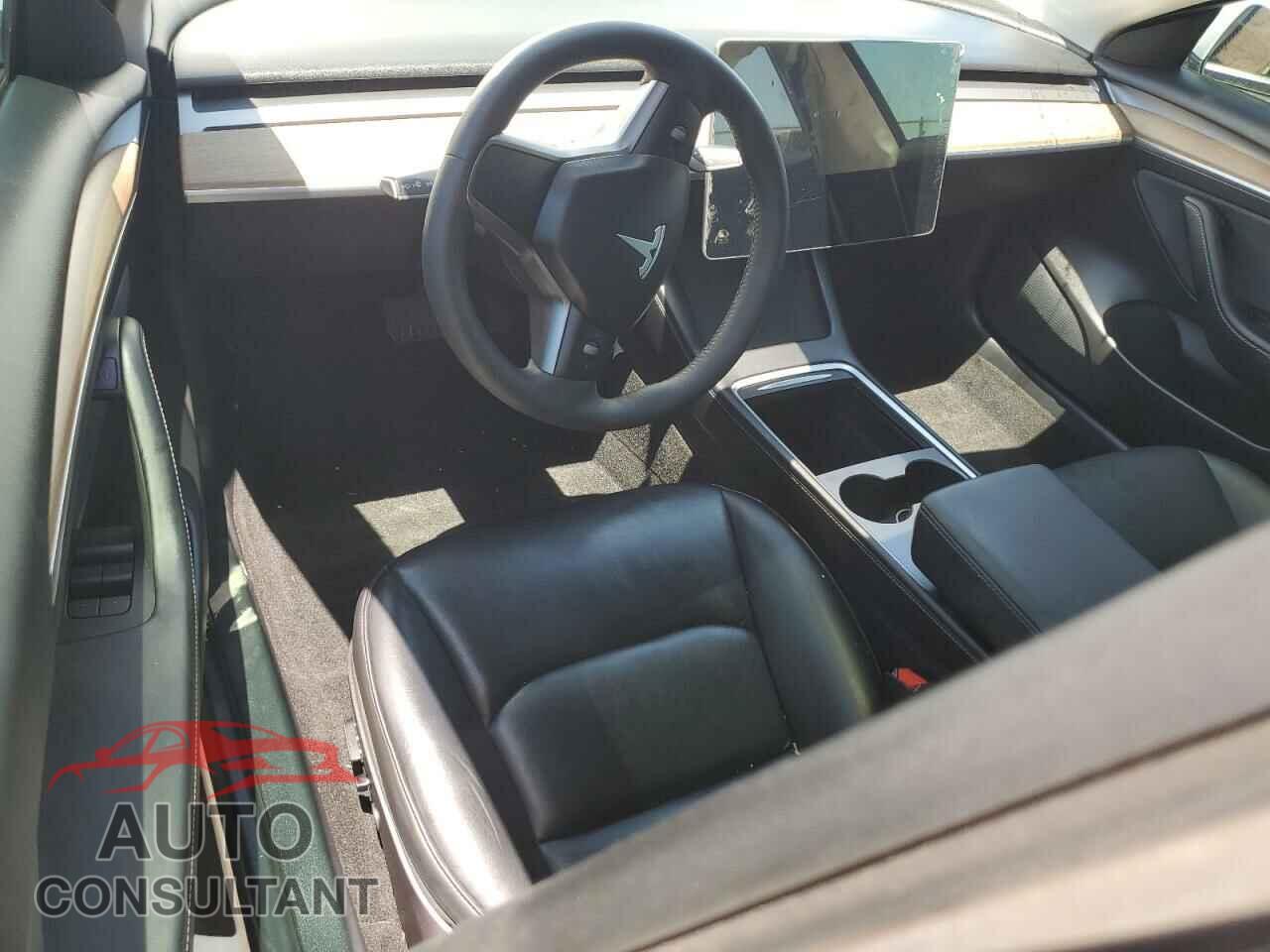 TESLA MODEL 3 2021 - 5YJ3E1EA0MF060745