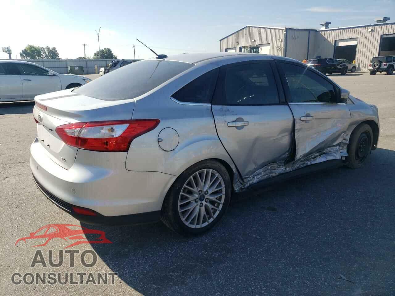 FORD FOCUS 2012 - 1FAHP3H2XCL102095