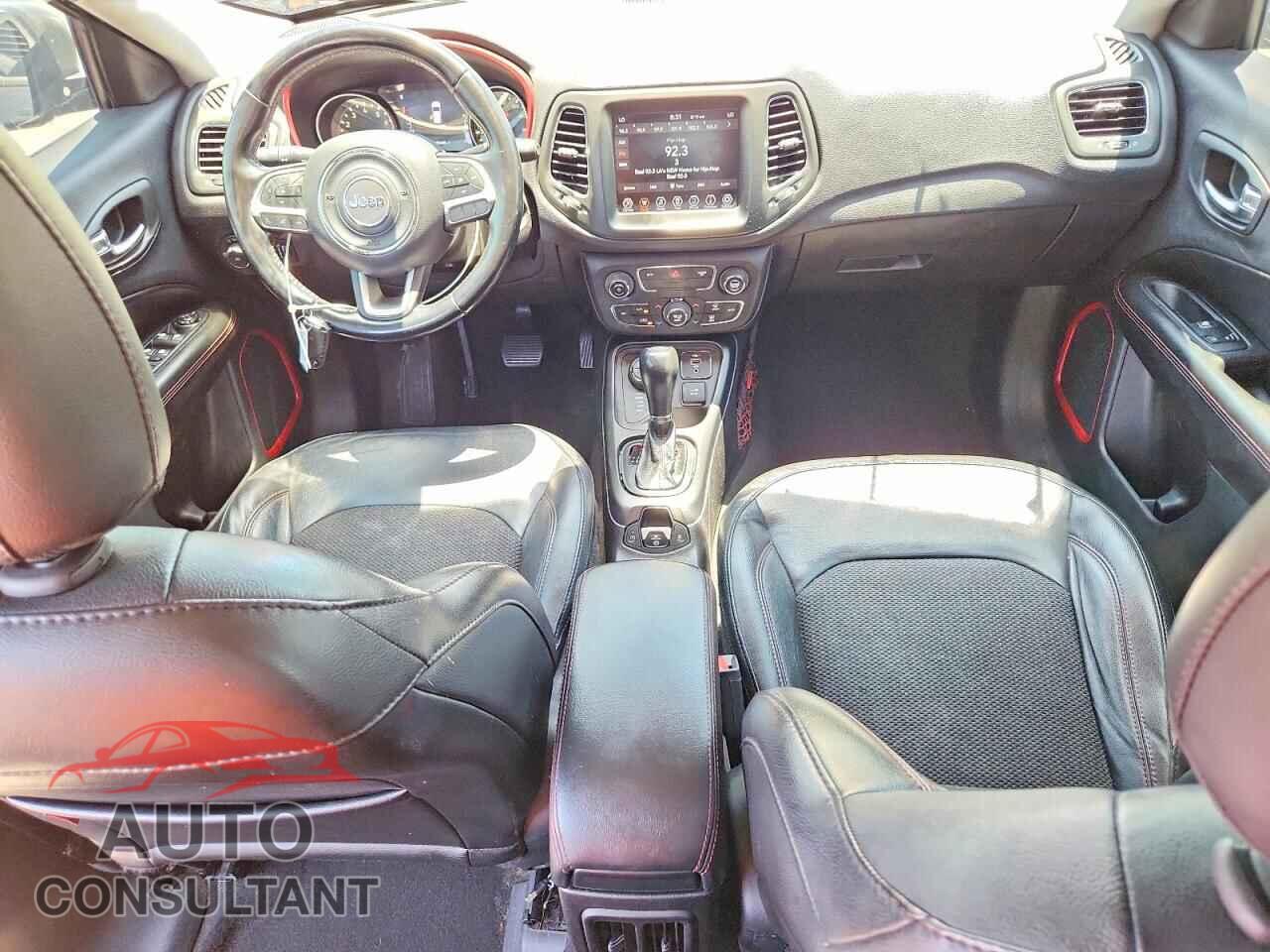 JEEP COMPASS 2020 - 3C4NJDDB3LT177767