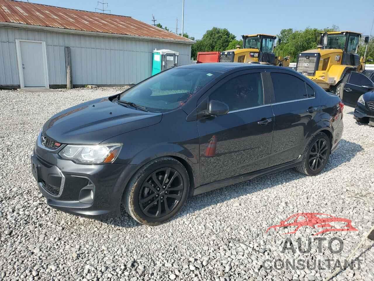 CHEVROLET SONIC 2018 - 1G1JF5SB9J4107291
