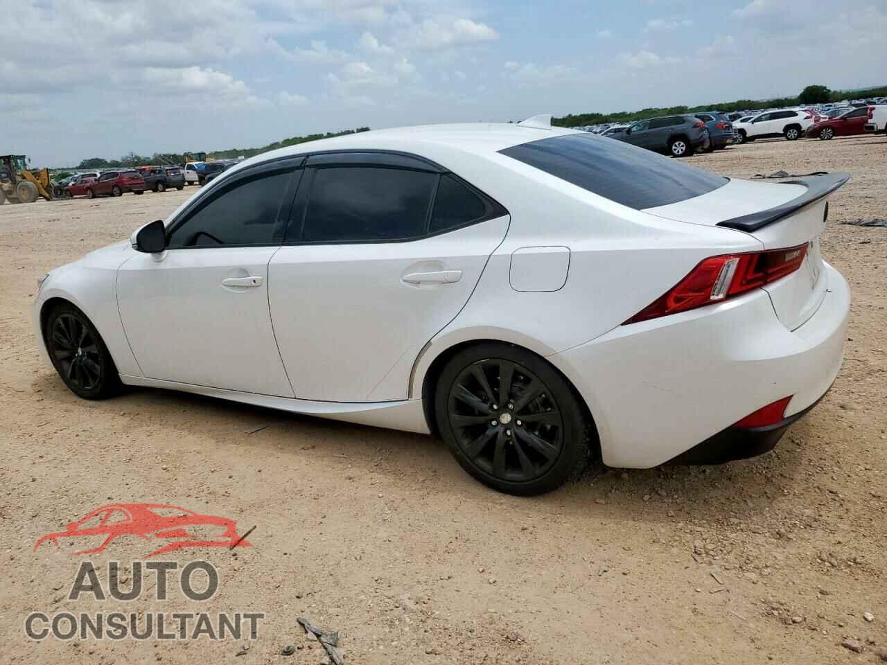LEXUS IS 2015 - JTHBF1D27F5082232