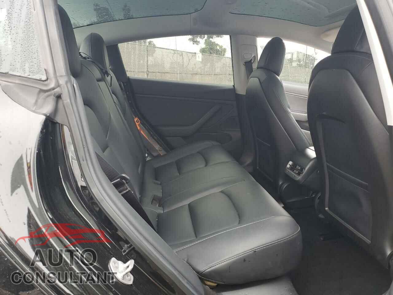 TESLA MODEL 3 2018 - 5YJ3E1EA2JF123324