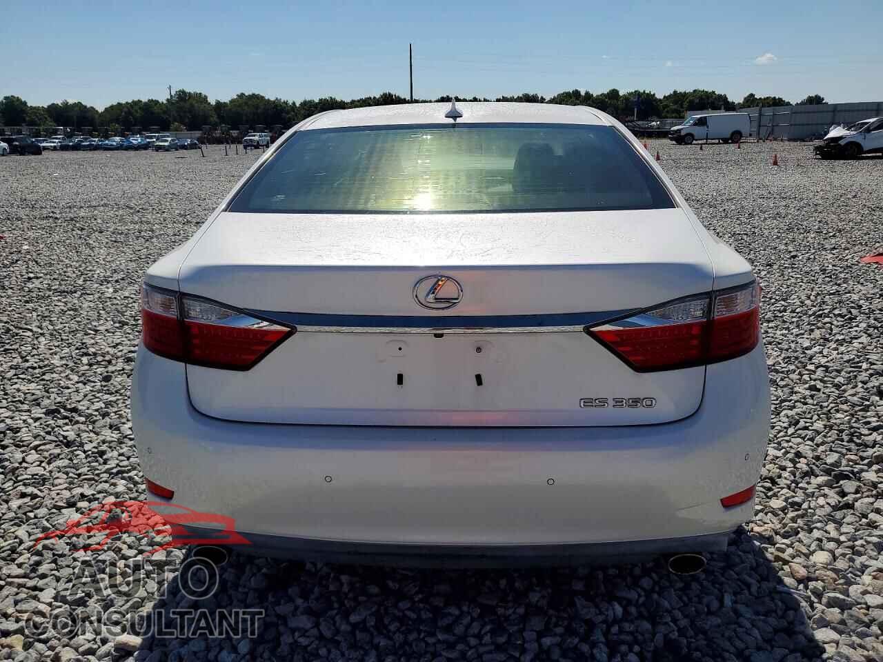 LEXUS ES350 2013 - JTHBK1GG8D2015107
