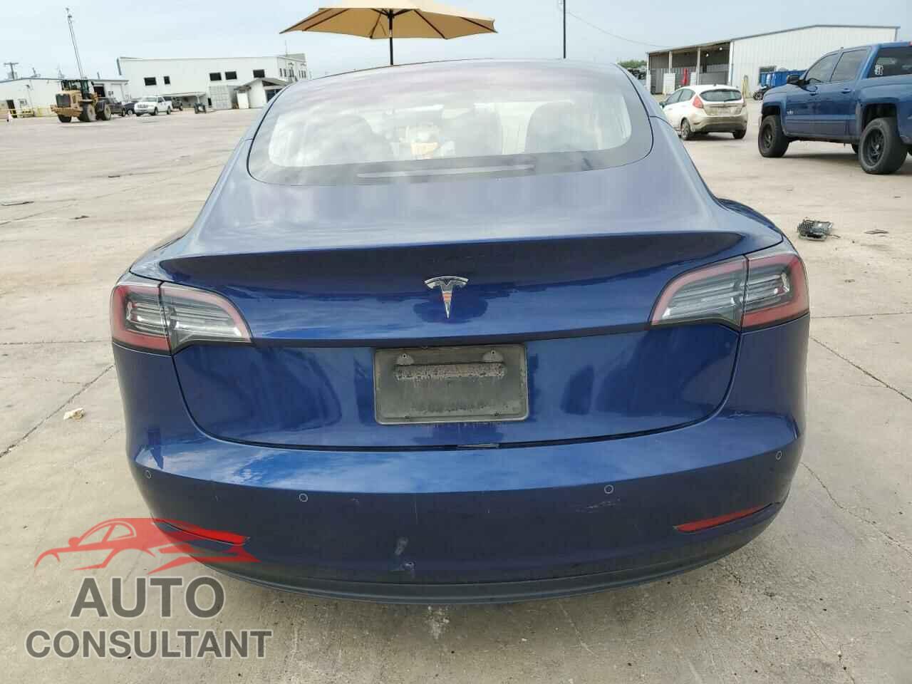 TESLA MODEL 3 2018 - 5YJ3E1EA6JF012310