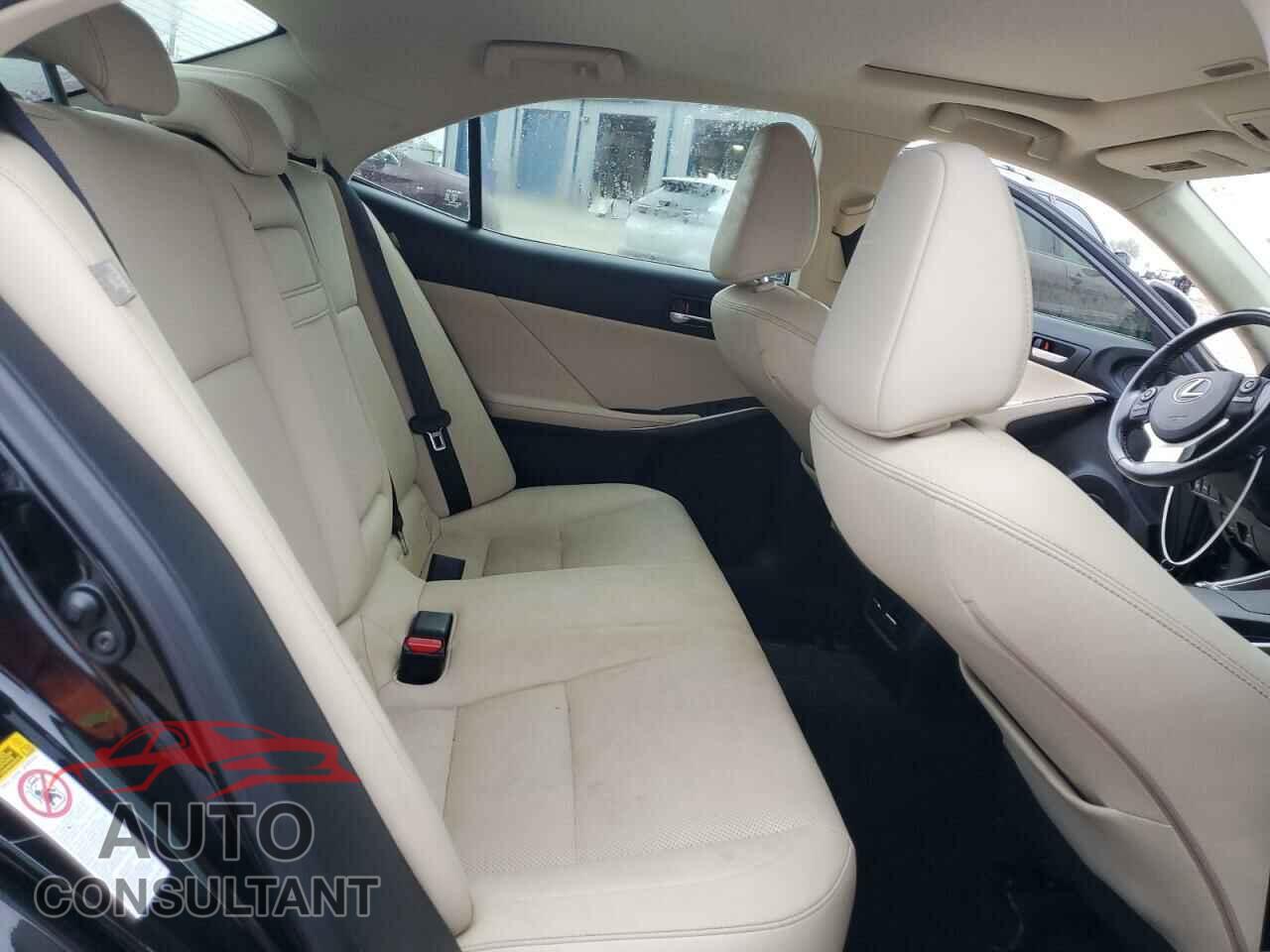 LEXUS IS 2016 - JTHBA1D2XG5014944