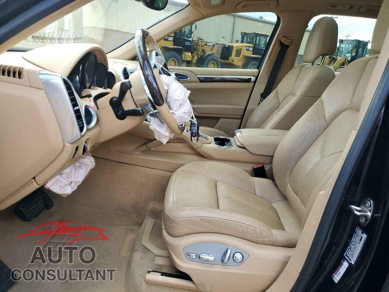 PORSCHE CAYENNE 2016 - WP1AA2A25GKA09111