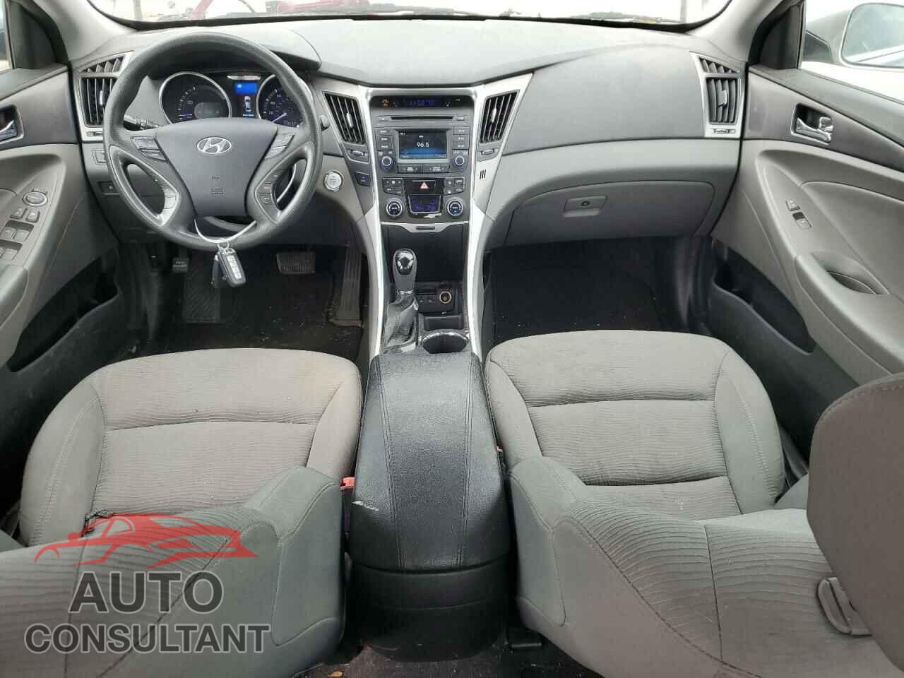 HYUNDAI SONATA 2014 - KMHEC4A49EA112802