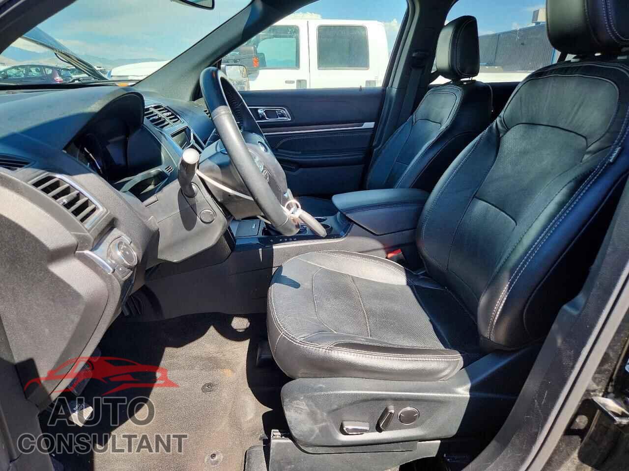 FORD EXPLORER 2018 - 1FM5K7F82JGB66790