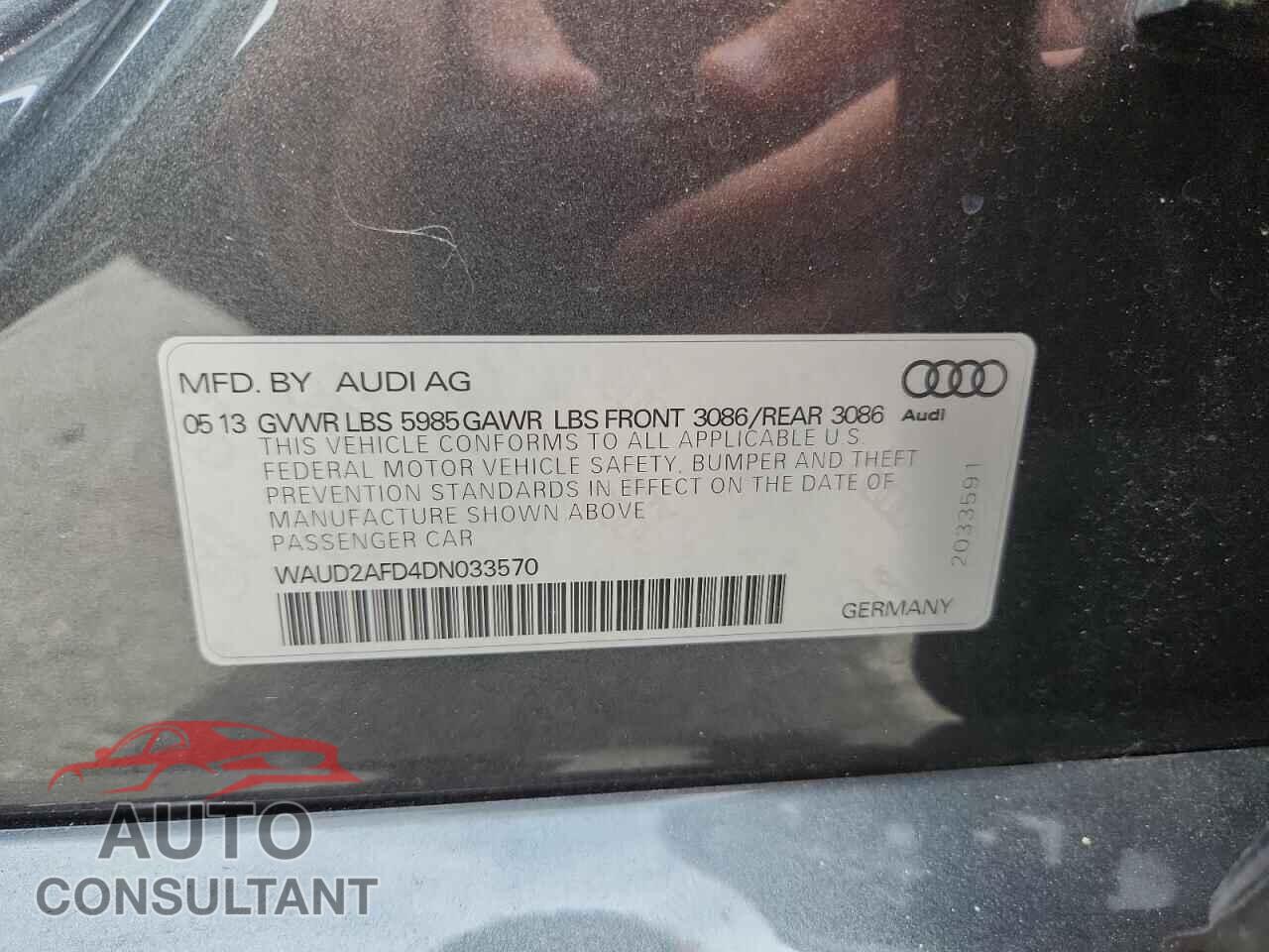 AUDI S8 2013 - WAUD2AFD4DN033570