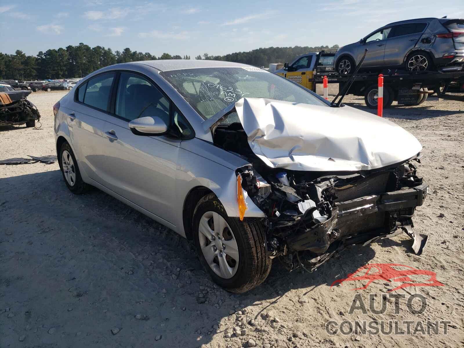 KIA FORTE 2017 - 3KPFK4A70HE096237