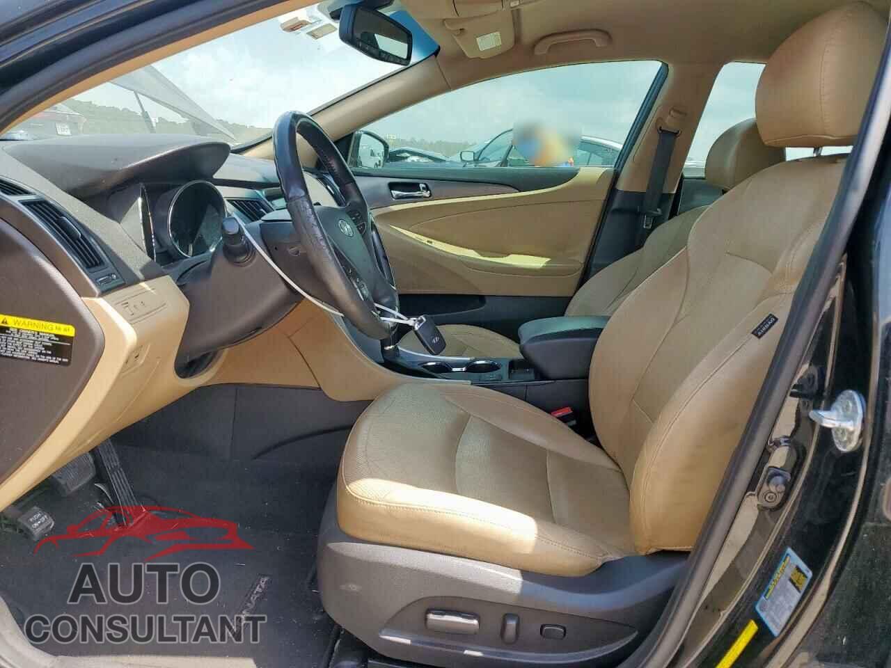 HYUNDAI SONATA 2012 - KMHEC4A45CA056676