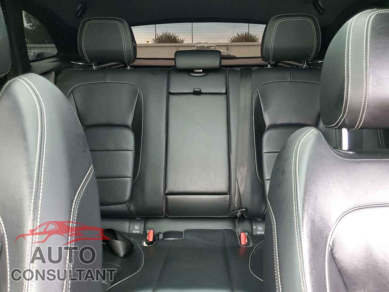 JAGUAR F-PACE 2017 - SADCL2BV6HA082500
