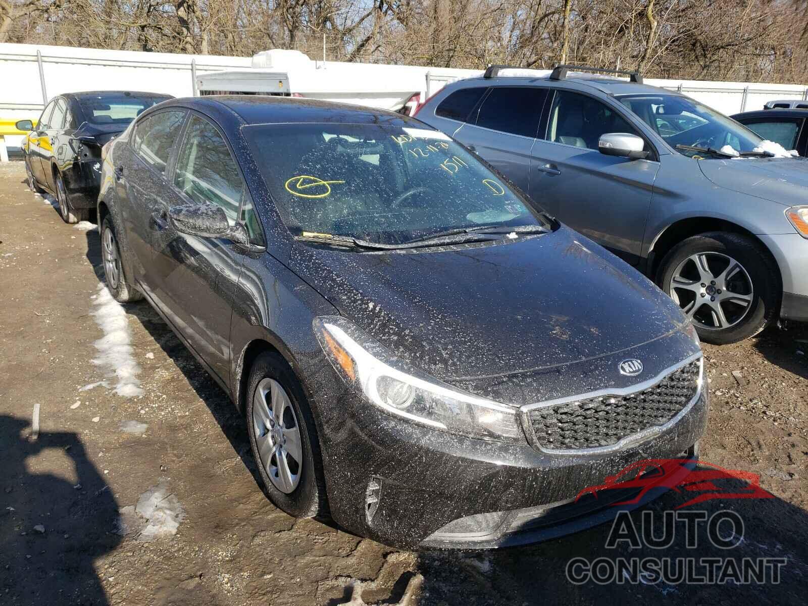KIA FORTE 2018 - 3KPFK4A74JE211511