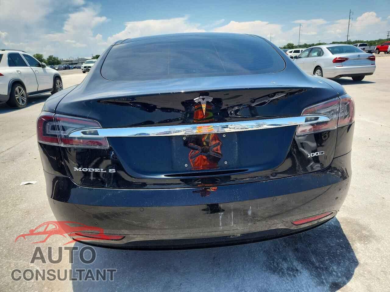 TESLA MODEL S 2017 - 5YJSA1E26HF206457