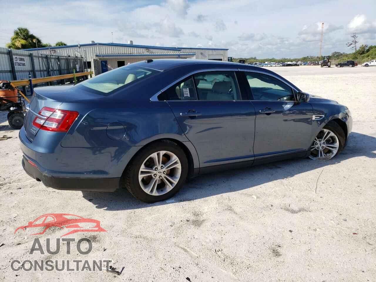 FORD TAURUS 2019 - 1FAHP2E87KG105465