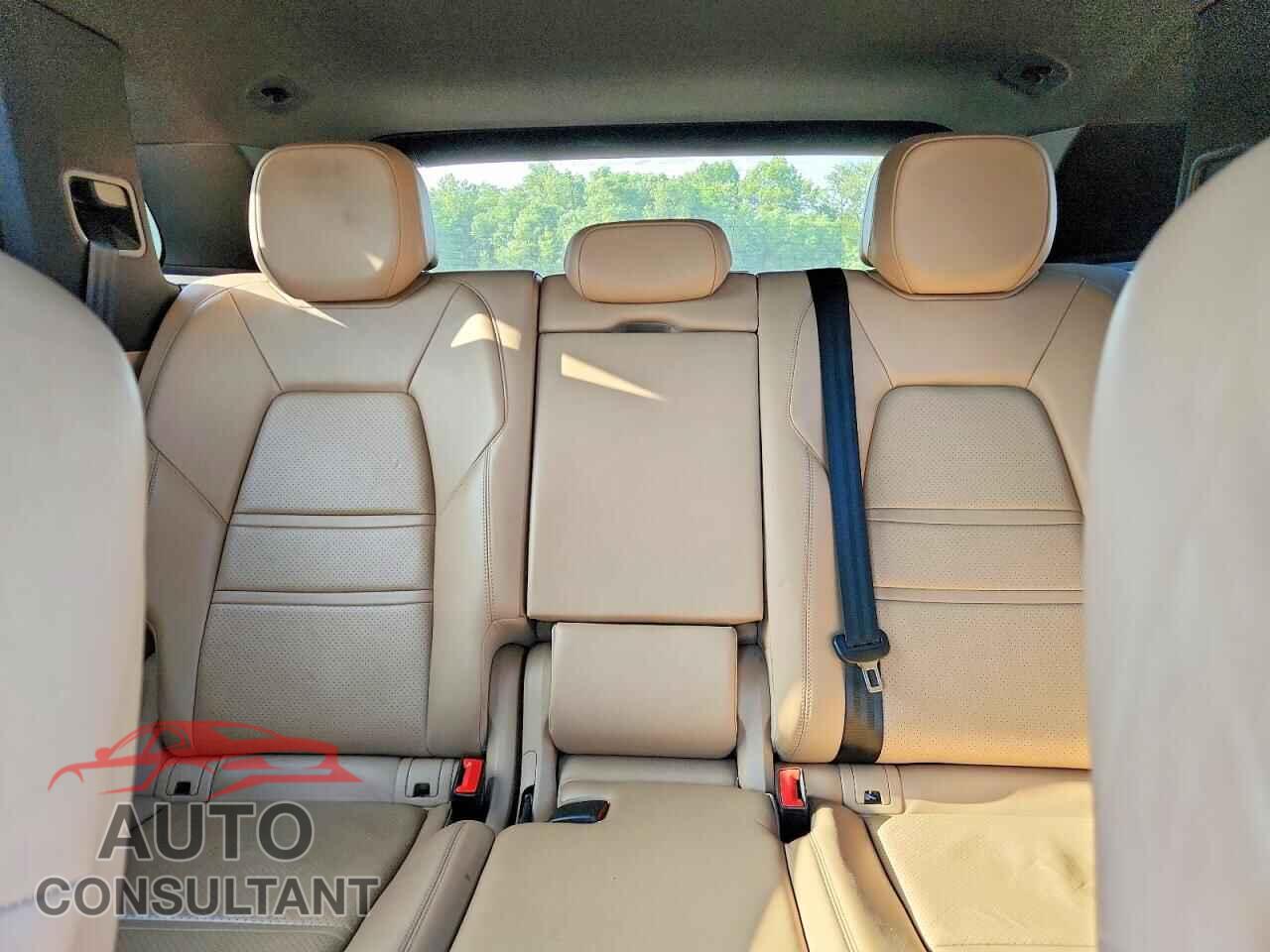 PORSCHE CAYENNE 2019 - WP1AA2AY3KDA07441