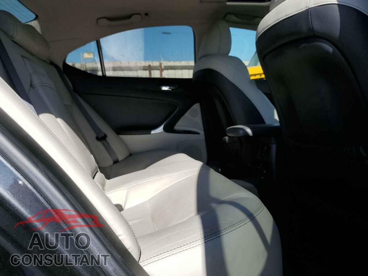 LEXUS IS 2009 - JTHBK262X95103593