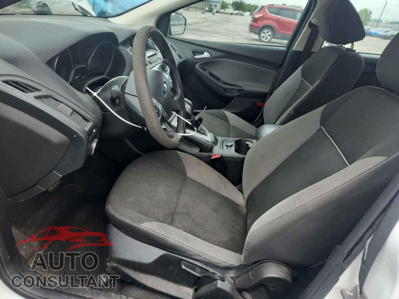 FORD FOCUS 2014 - 1FADP3F20EL310569
