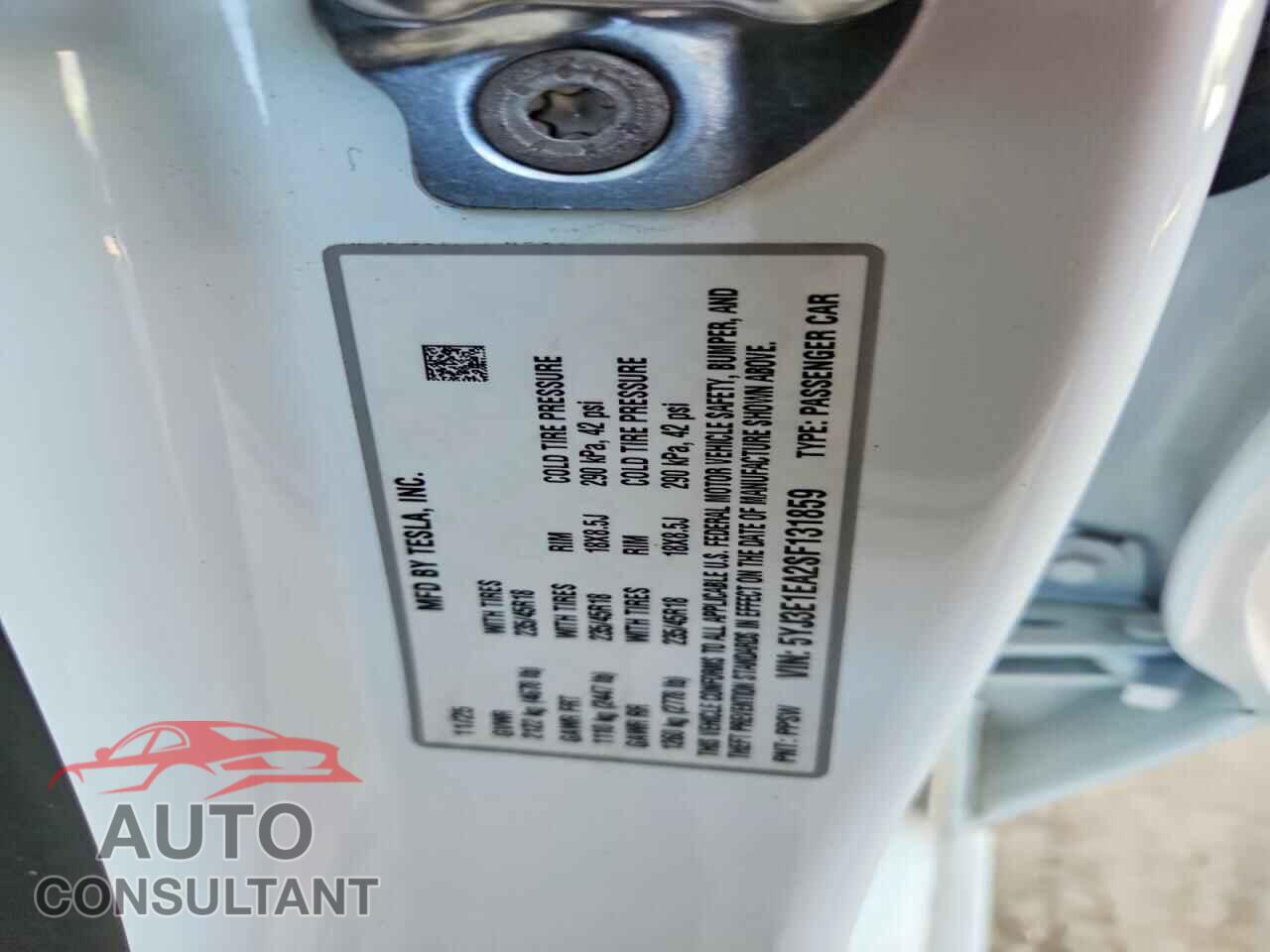 TESLA MODEL 3 2025 - 5YJ3E1EA2SF131859