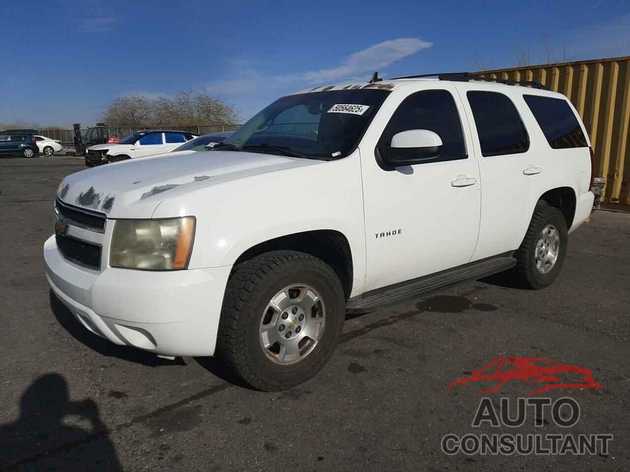 CHEVROLET TAHOE 2011 - 1GNSKAE01BR187546