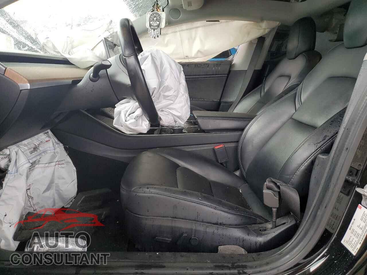 TESLA MODEL 3 2018 - 5YJ3E1EA2JF172670