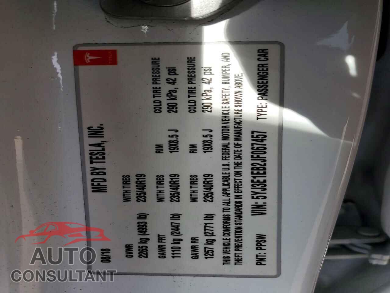 TESLA MODEL 3 2018 - 5YJ3E1EB2JF067457