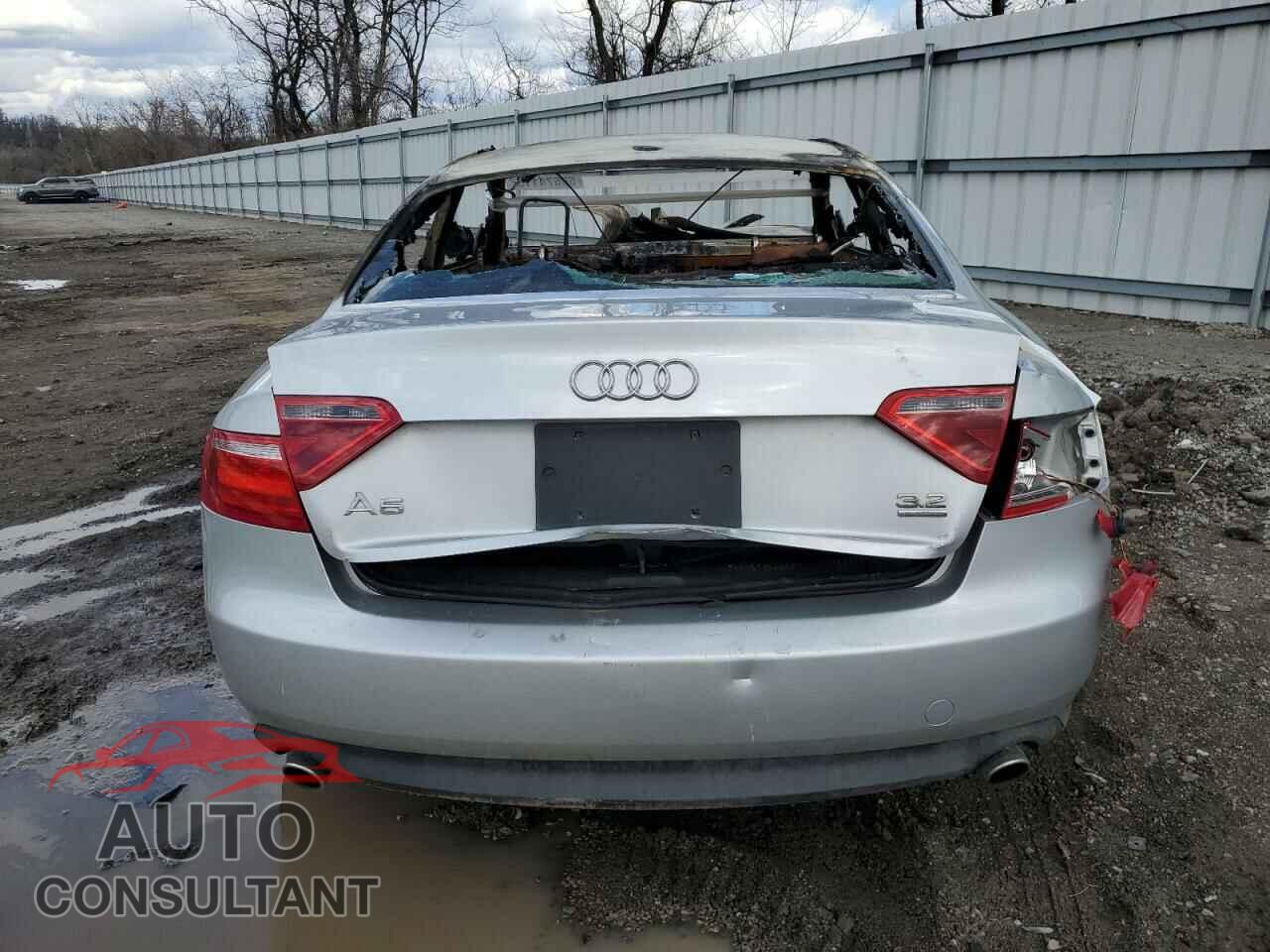 AUDI A5 2009 - WAUDK78T09A001754