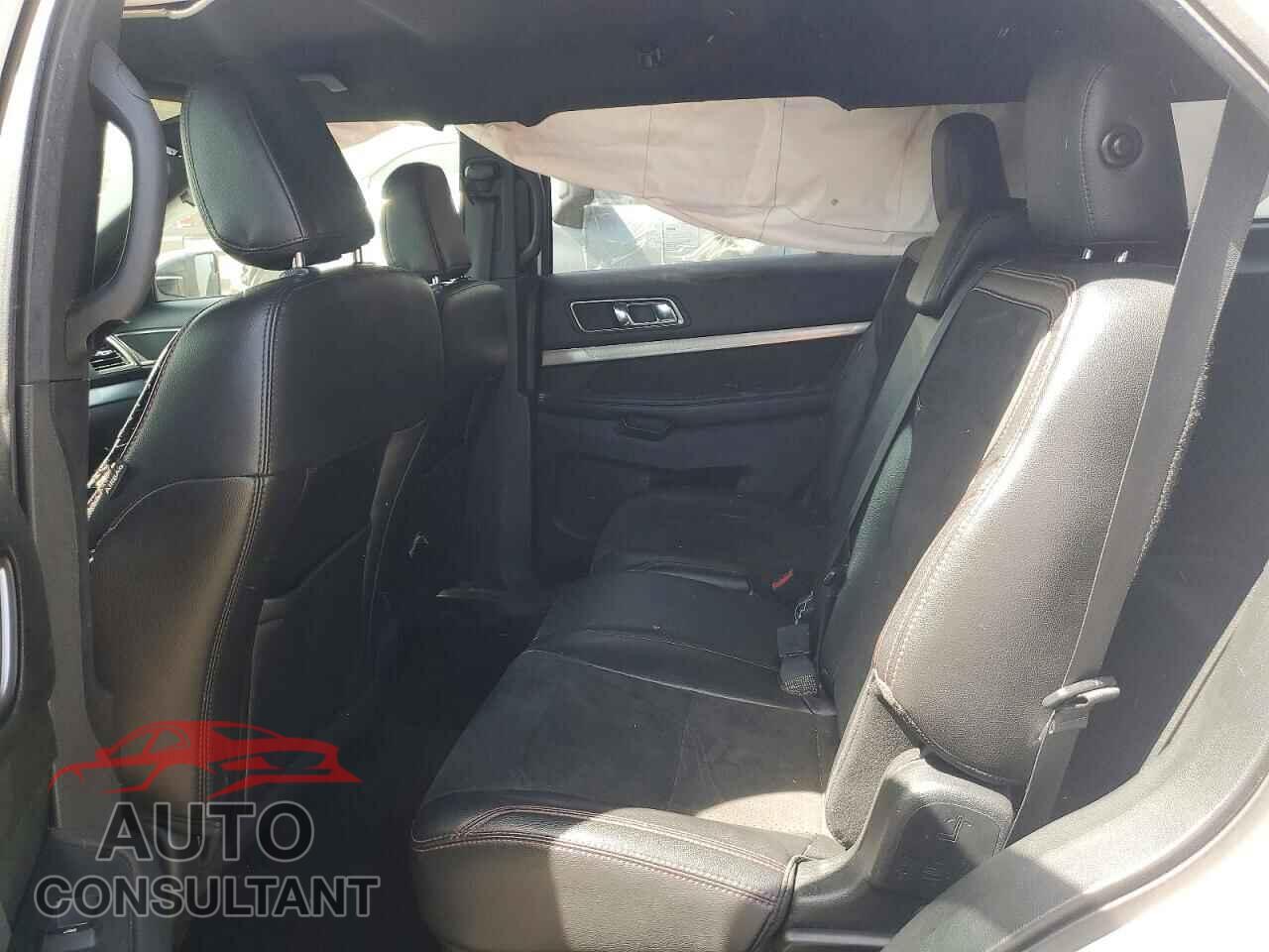 FORD EXPLORER 2018 - 1FM5K8D82JGB29408