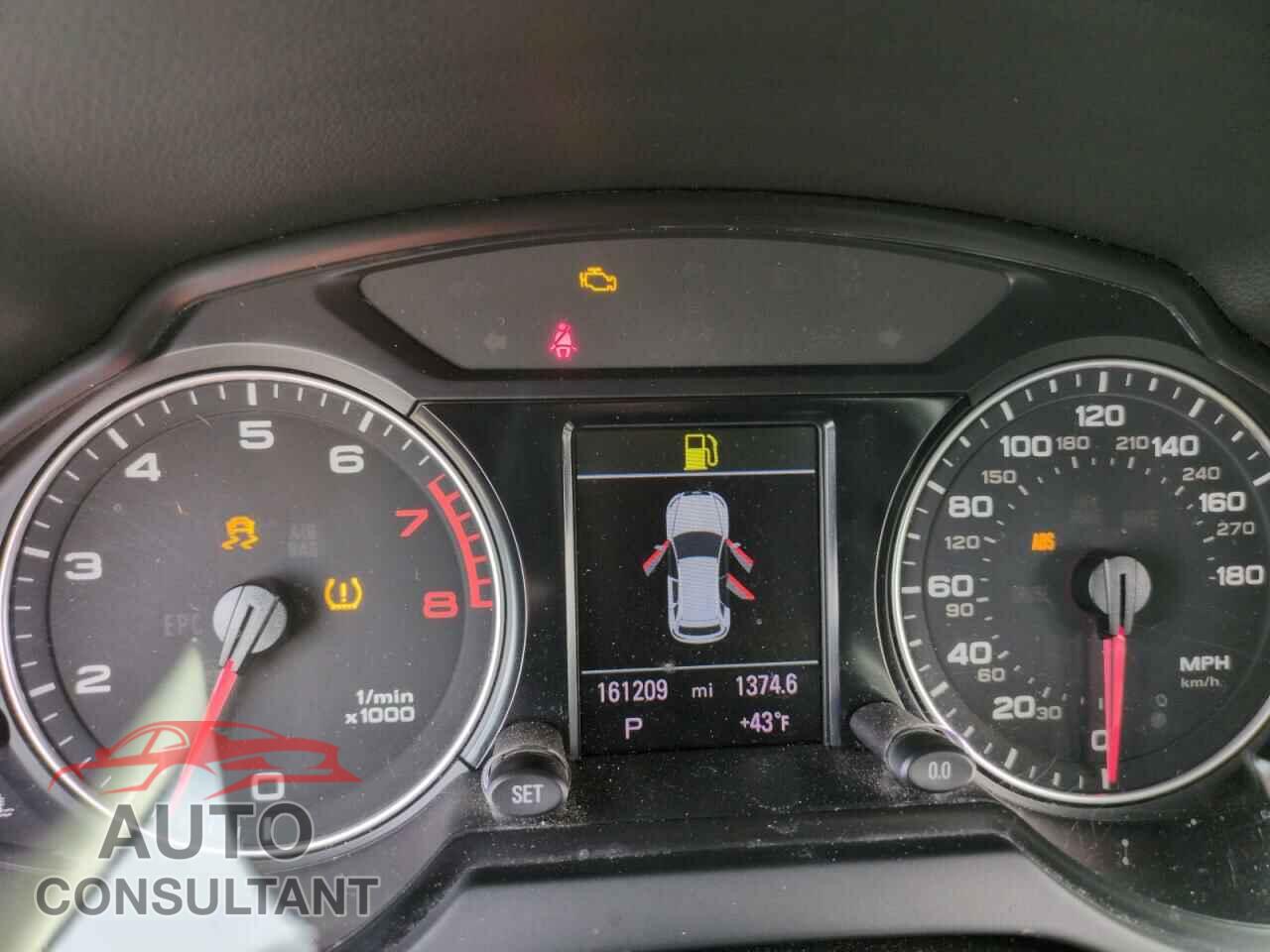 AUDI Q5 2012 - WA1LFAFP3CA107610