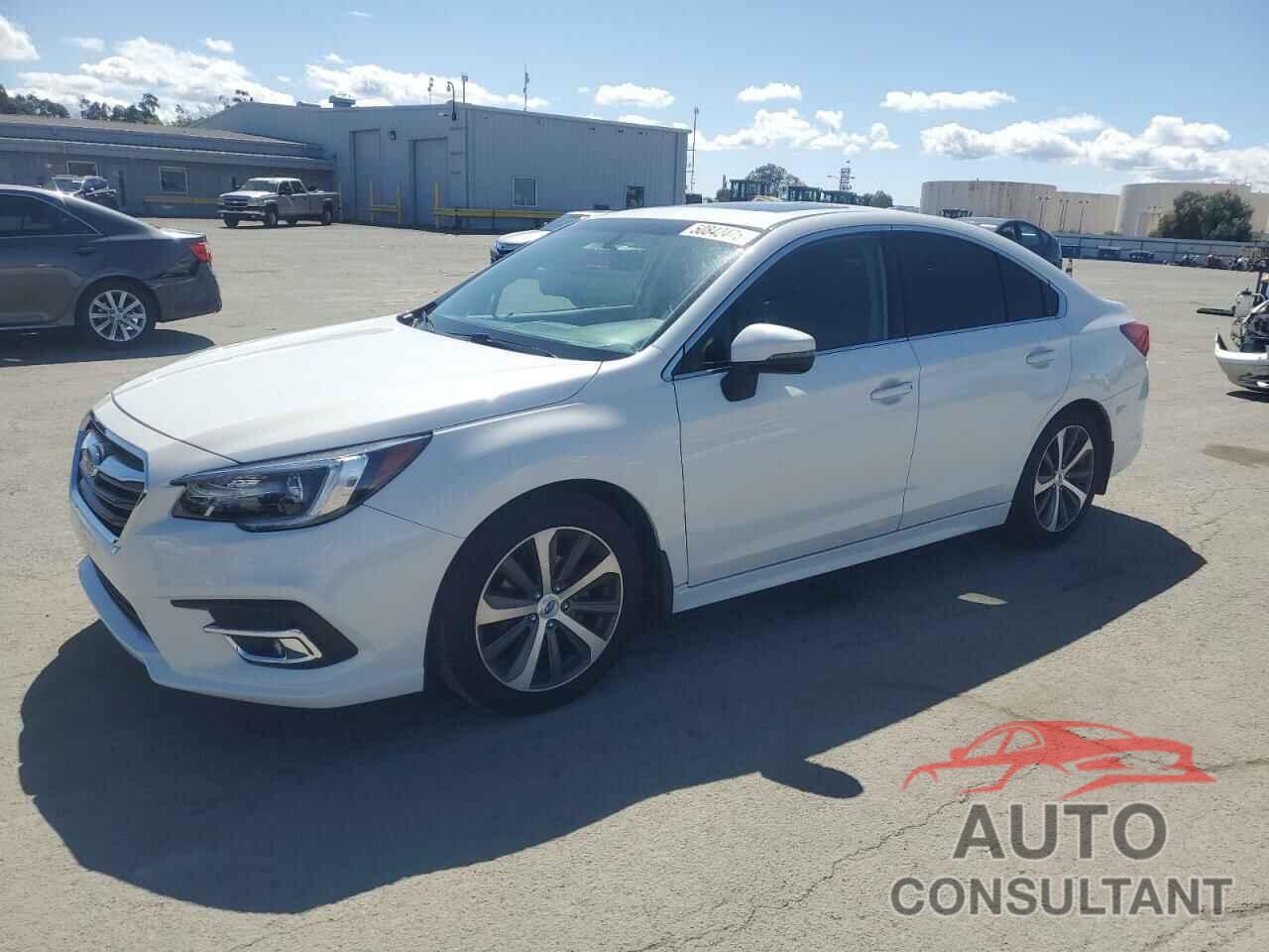 SUBARU LEGACY 2018 - 4S3BNAN67J3017486