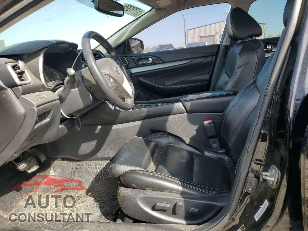 NISSAN MAXIMA 2017 - 1N4AA6AP8HC401229