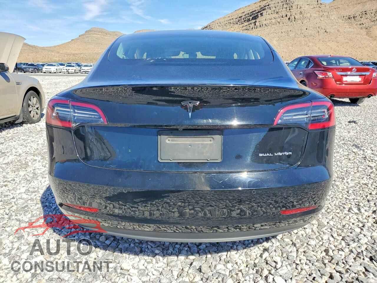 TESLA MODEL 3 2019 - 5YJ3E1EB3KF385220