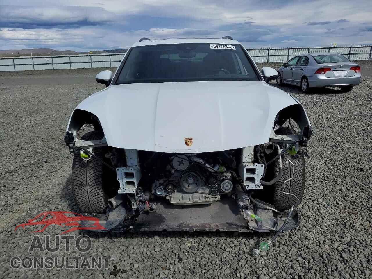 PORSCHE CAYENNE 2024 - WP1AA2AY9RDA06613