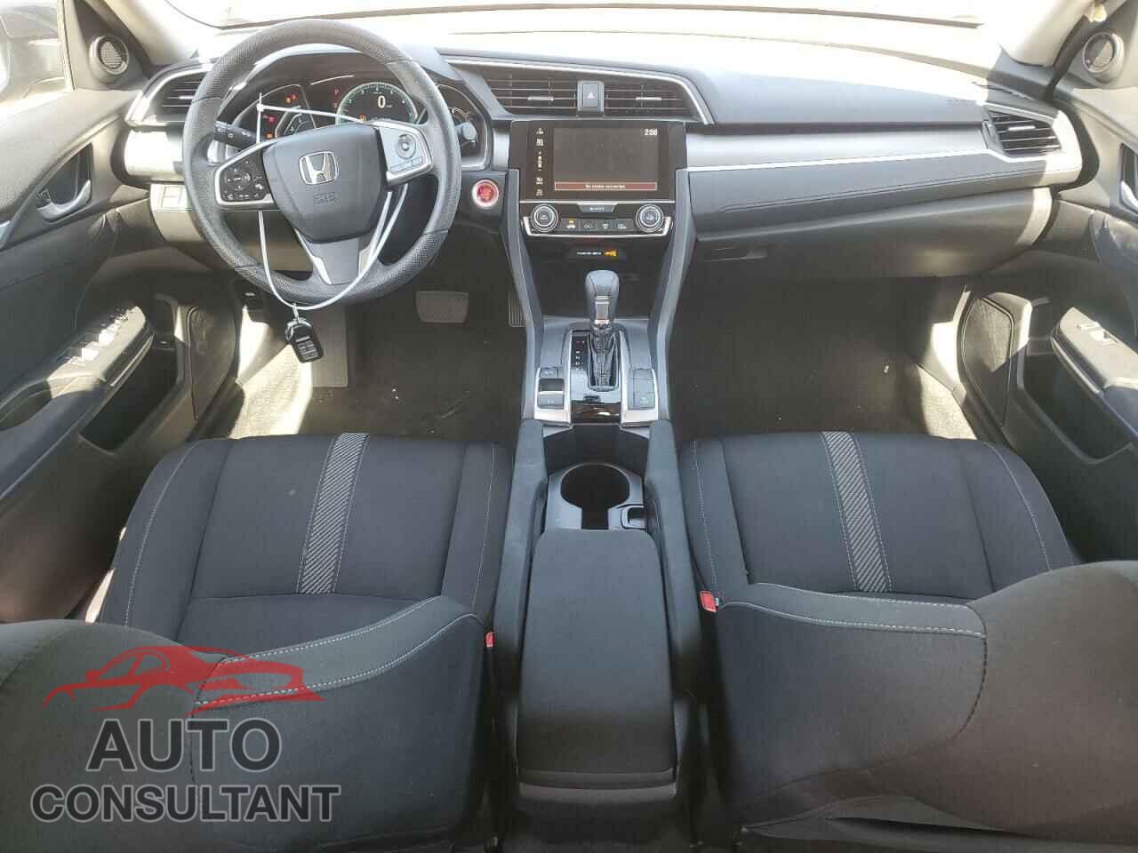 HONDA CIVIC 2017 - 2HGFC2F70HH566637