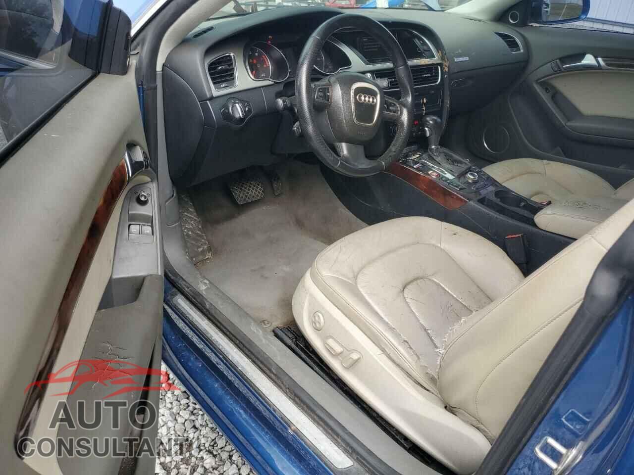 AUDI A5 2009 - WAUDK78T99A018231