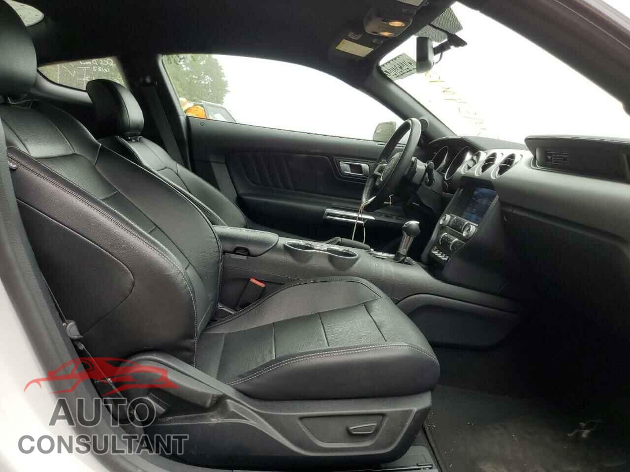 FORD MUSTANG 2020 - 1FA6P8TH1L5136754