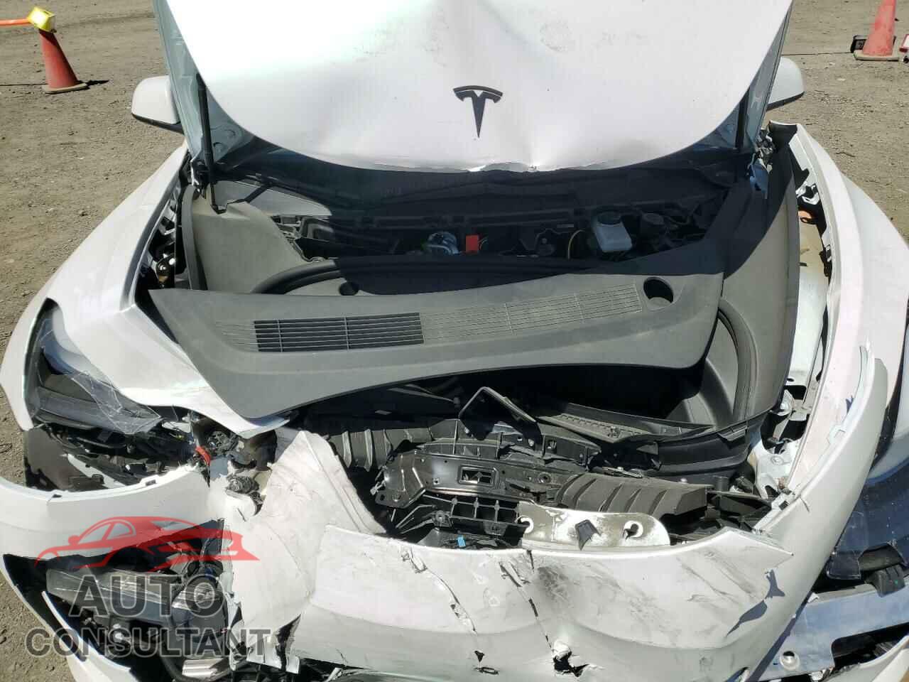 TESLA MODEL 3 2022 - 5YJ3E1EA7NF373311