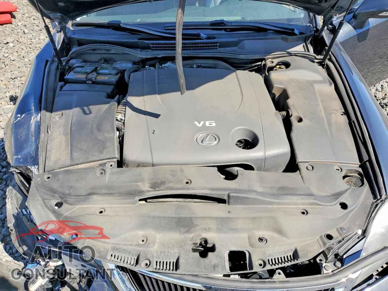 LEXUS IS 2011 - JTHFF2C23B2515503