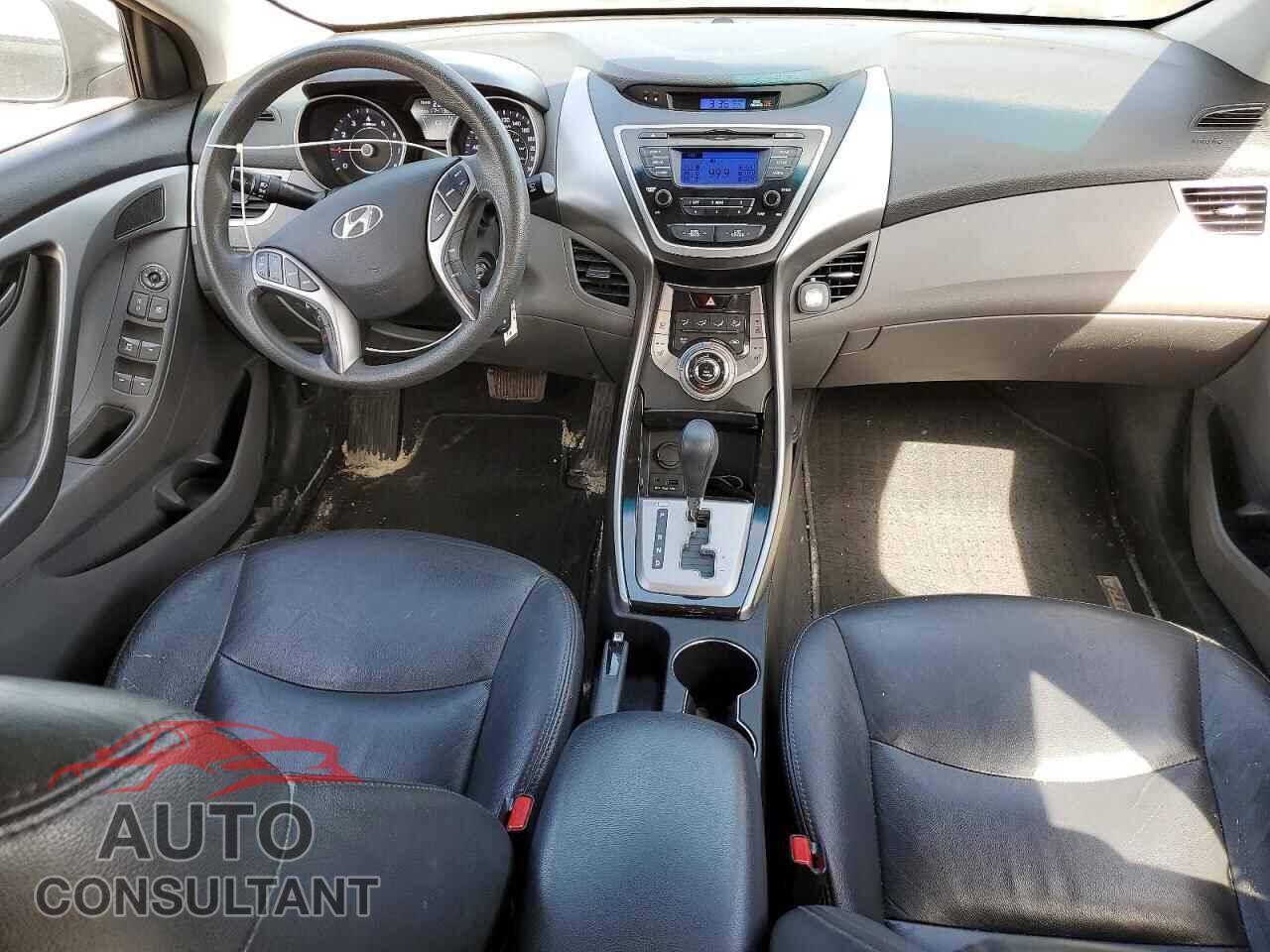 HYUNDAI ELANTRA 2013 - 5NPDH4AE2DH435431