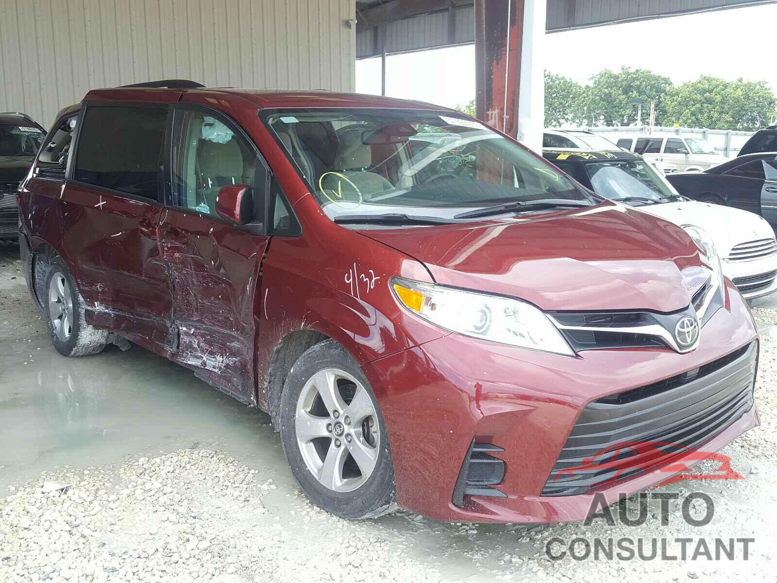 TOYOTA SIENNA 2018 - 5TDKZ3DC7JS932716