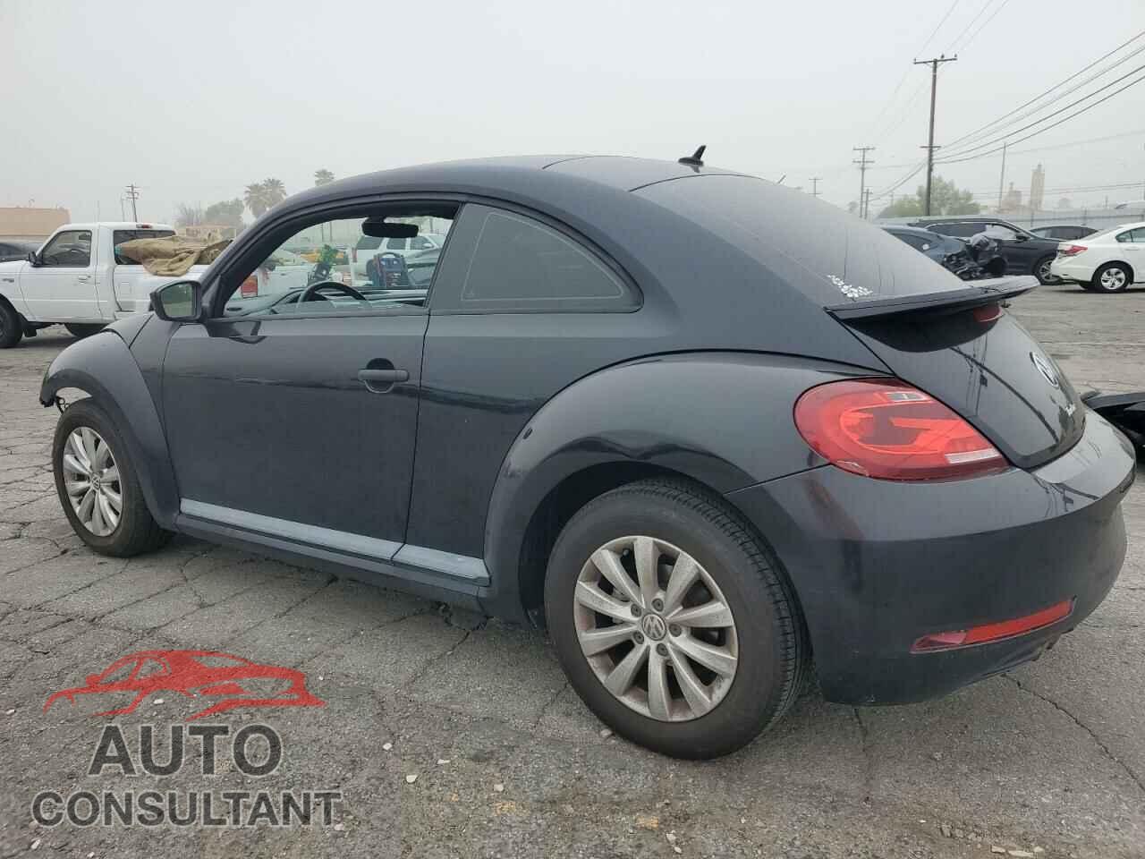VOLKSWAGEN BEETLE 2017 - 3VWF17AT2HM617415