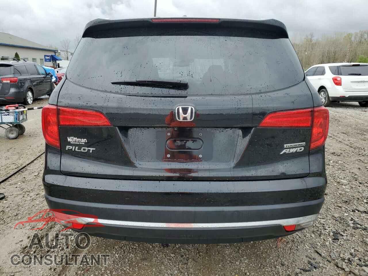 HONDA PILOT 2017 - 5FNYF6H96HB036540