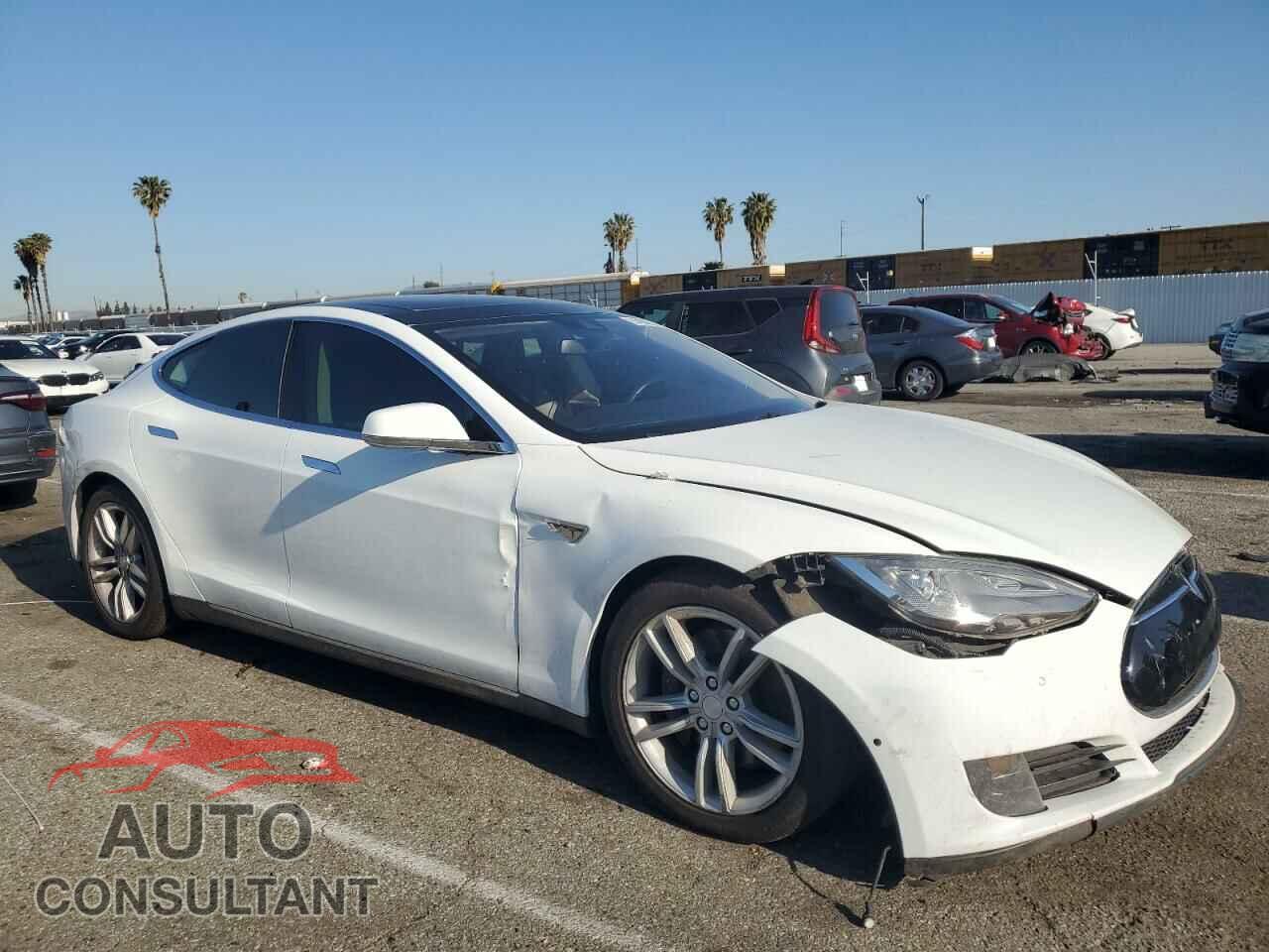 TESLA MODEL S 2015 - 5YJSA1S22FF094368