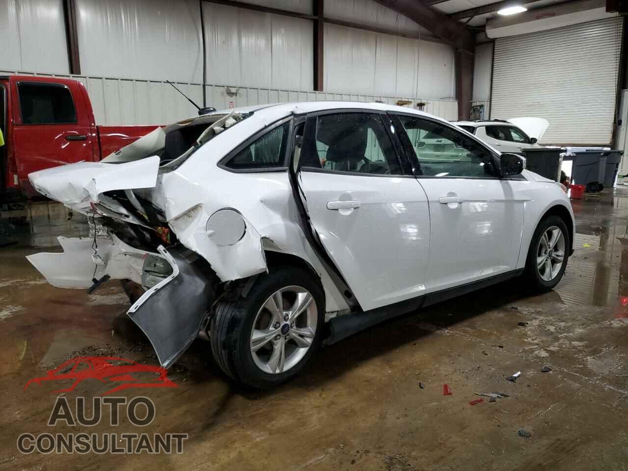 FORD FOCUS 2014 - 1FADP3F22EL424721