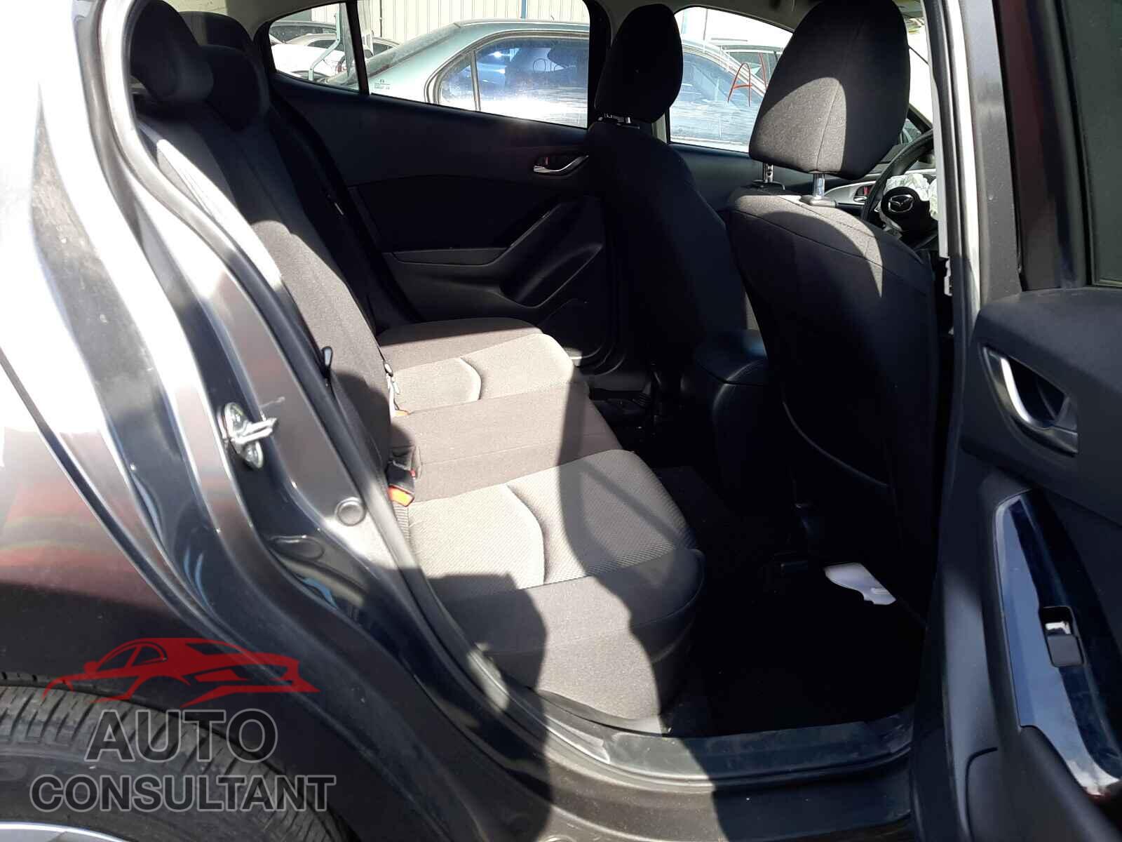 MAZDA 3 2017 - 3MZBN1U77HM154055