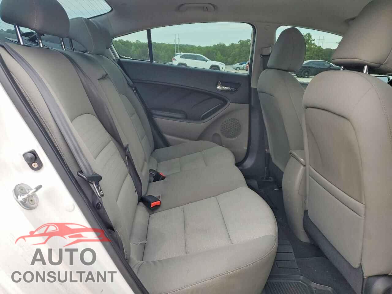 KIA FORTE 2016 - KNAFX4A84G5481365